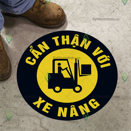 DS_054A, tấm dán sàn cẩn thận với xe nâng