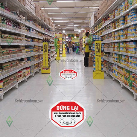 DS_098A, tấm dán sàn vui lòng giữ khoảng cách 6 feet 2m khi mua sắm