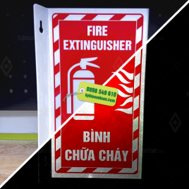 Bảng Tam Giác Treo Bình Chữa Cháy – Fire Extinguisher Phản Quang Song Ngữ